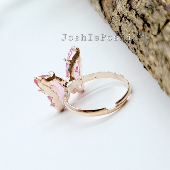 Rose gold crystal adjustable butterfly ring - Picture 4 of 5